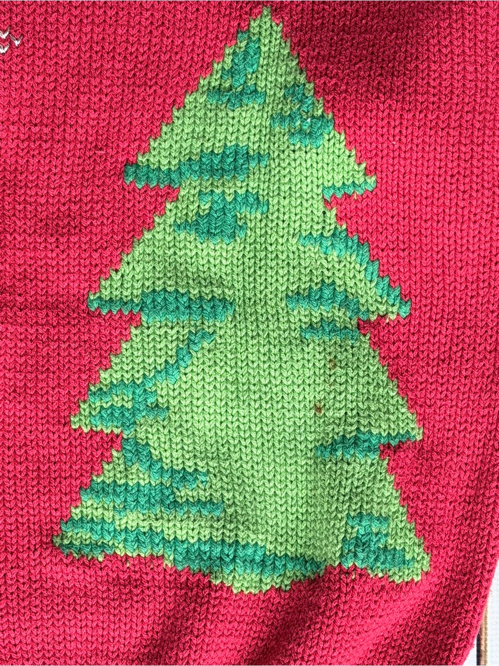 VINTAGE Women's Red Holiday Cottage Crewneck Sweater - Festive Knit Pullover - Picture 13 of 13